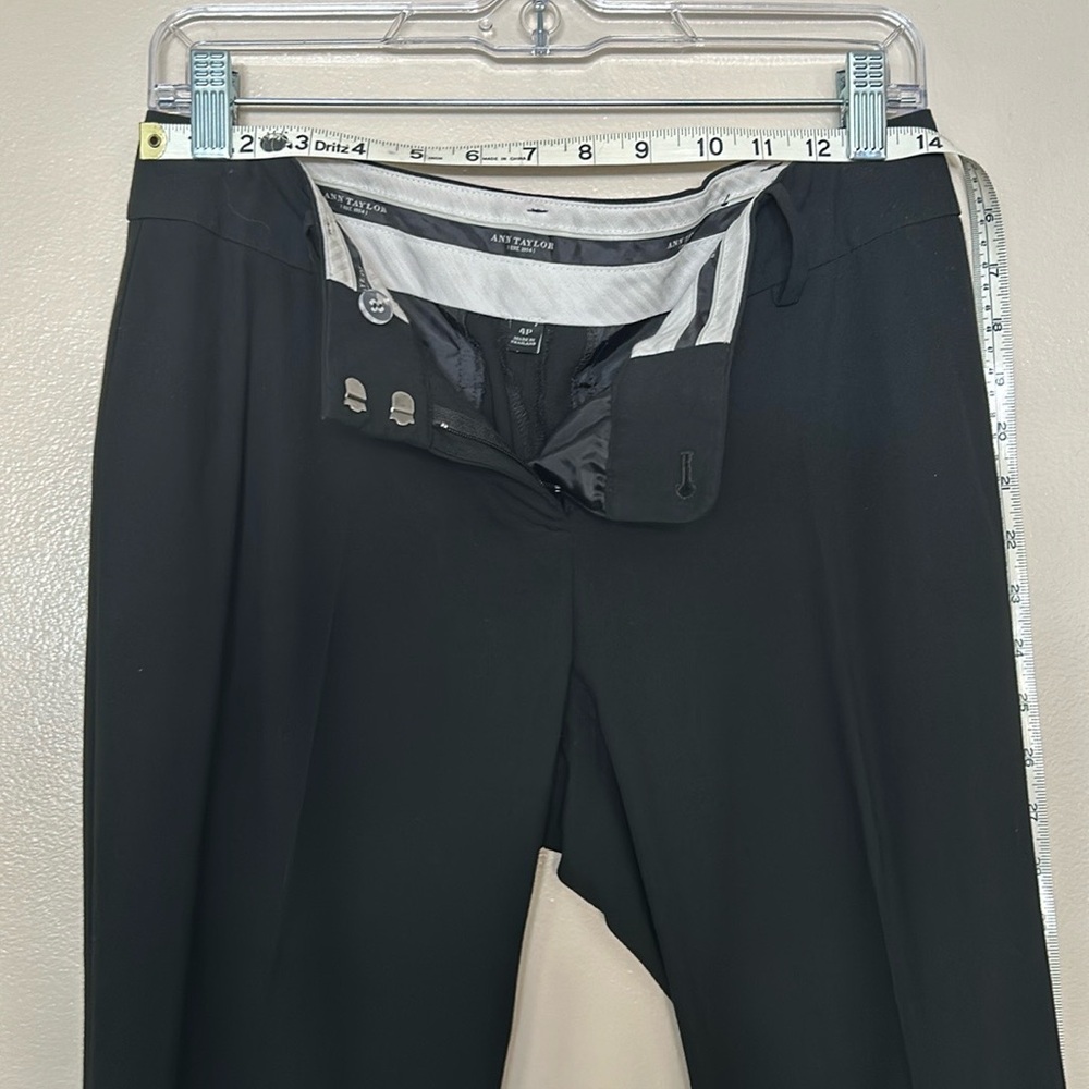 Ann Taylor women’s slacks in black size 4 Petite